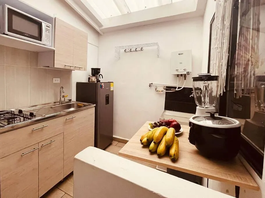 Beautiful Apartment In Laureles 300Mb Wifi Medellin